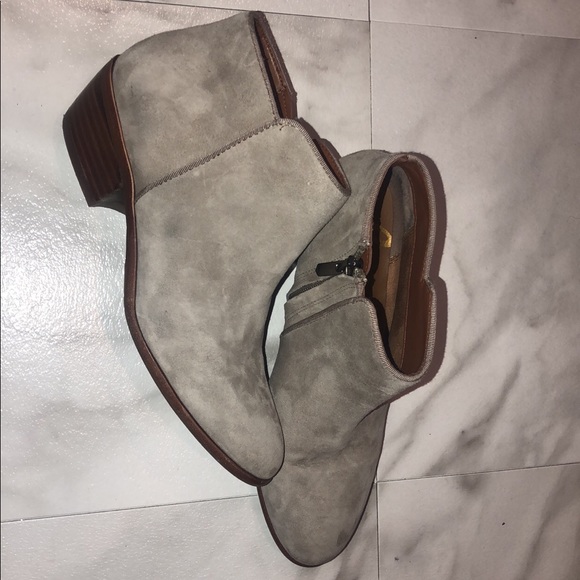 Sam Edelman Petty Chelsea Boot in Putty Suede - Picture 4 of 6